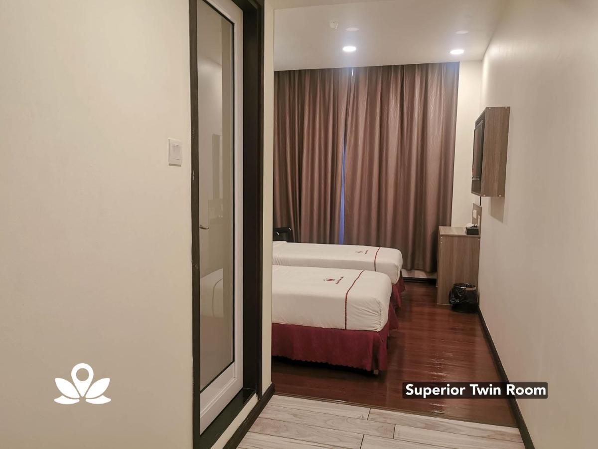 Zen Rooms Ambassador Residence Бінтулу Екстер'єр фото
